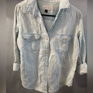 Universal Thread Denim Button Up BRAND NEW size Medium